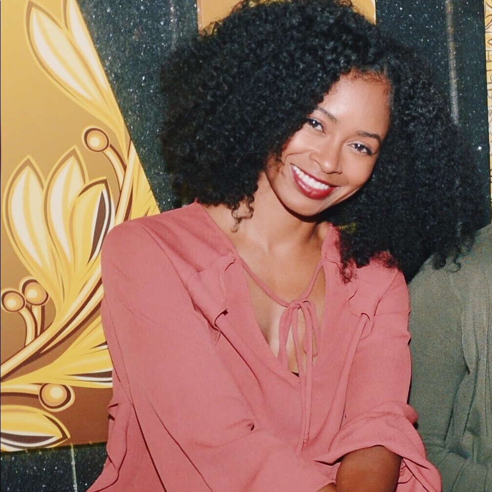 ✨Meet your Posher, Nik G. ✨